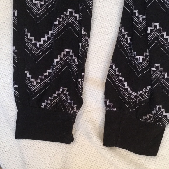 NOBO Native American print joggers - Picture 3 of 3